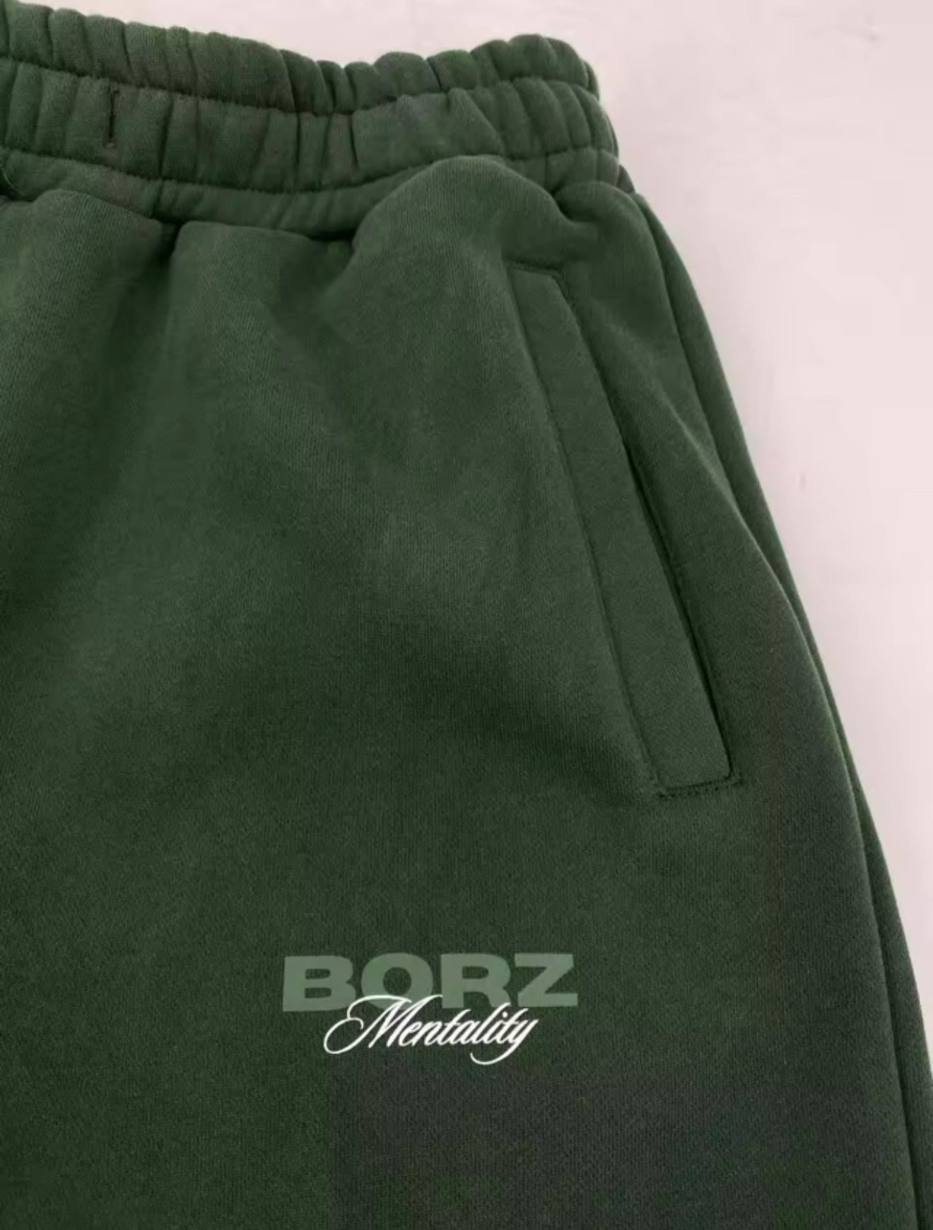 THE BORZ MENTALITY - pants green - pre-order